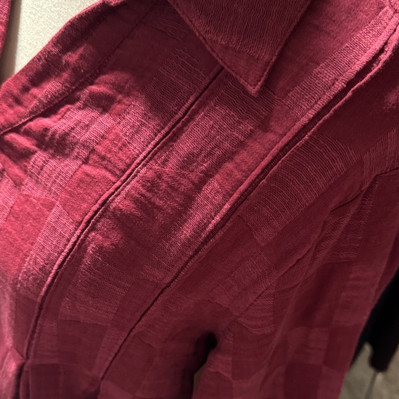 Tru Luxe Wine V-Neck Swing Shirt - Picture 7 of 14